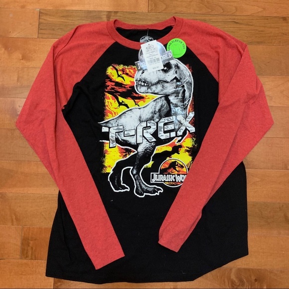 New Jurassic Park long sleeve tee. Size XL - Picture 1 of 2